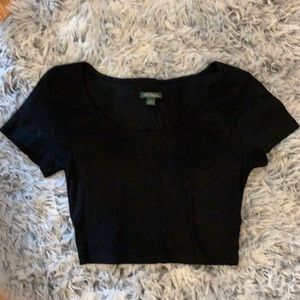 Size S black crop top